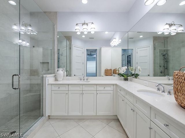 6544 DOMINICA DR 202, Naples, FL 34113