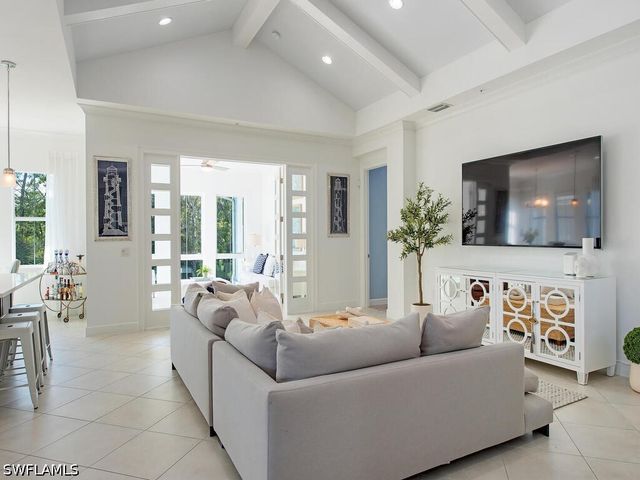 6544 DOMINICA DR 202, Naples, FL 34113