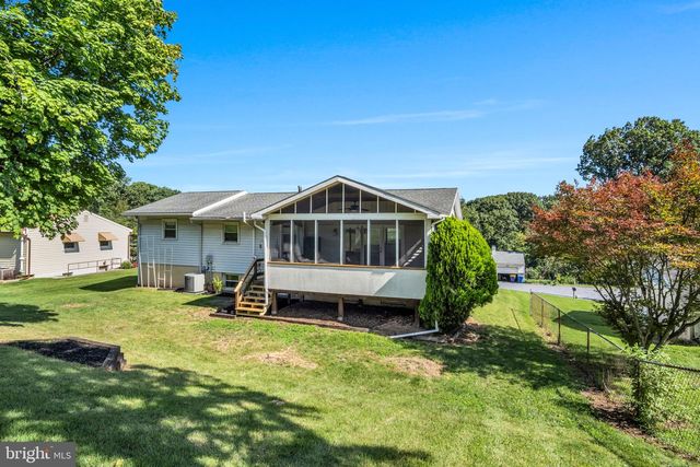 4721 LAWNTARA ST, Harrisburg, PA 17111