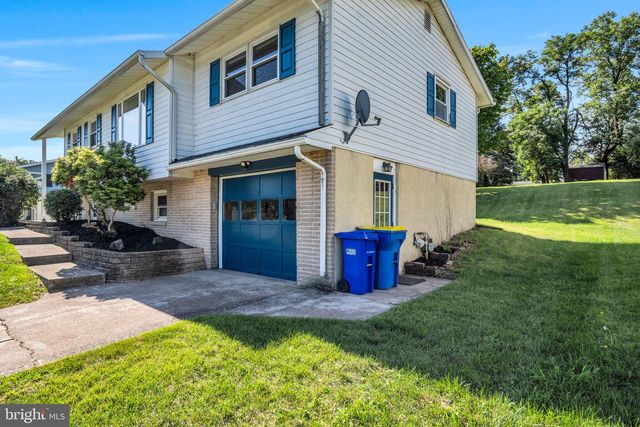 4721 LAWNTARA ST, Harrisburg, PA 17111
