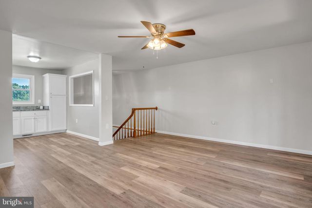 4721 LAWNTARA ST, Harrisburg, PA 17111