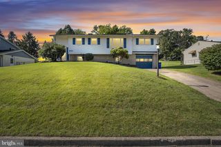 4721 LAWNTARA ST, Harrisburg, PA 17111