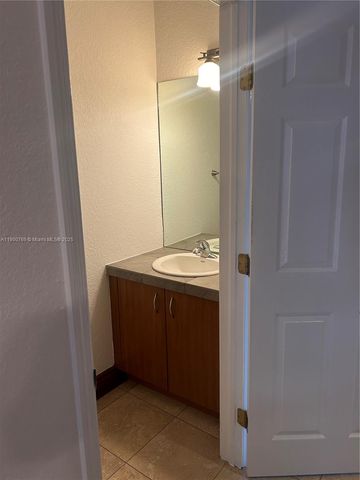 3147 New York St 3147, Miami, FL 33133
