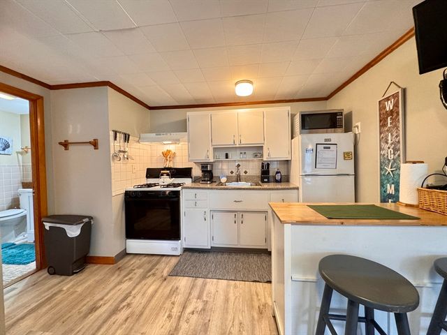 56-58 Uncle Rolf Rd, Dennis, MA 02639