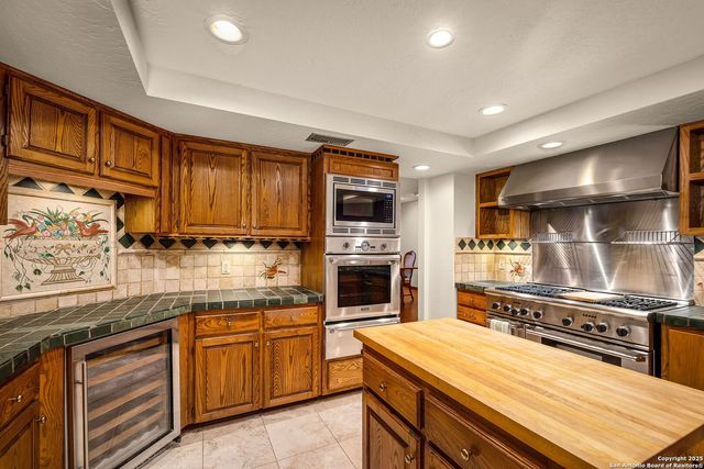 9606 Meadow Rue, Garden Ridge, TX 78266