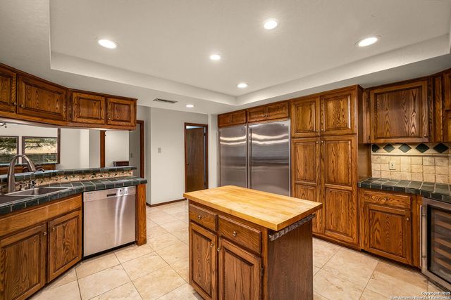 9606 Meadow Rue, Garden Ridge, TX 78266