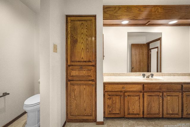 9606 Meadow Rue, Garden Ridge, TX 78266