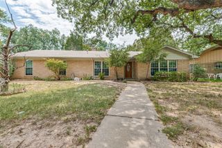1610 Ridgeview Drive, Arlington, TX 76012