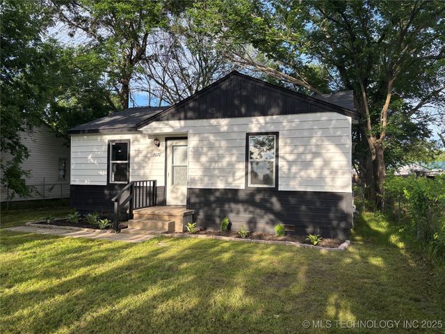 2020 N 14th Street, Mcalester, OK 74501