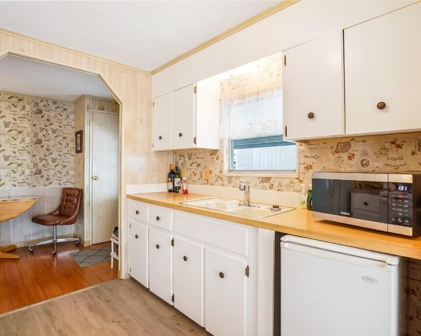 8517 SW 16th Place, Davie, FL 33324