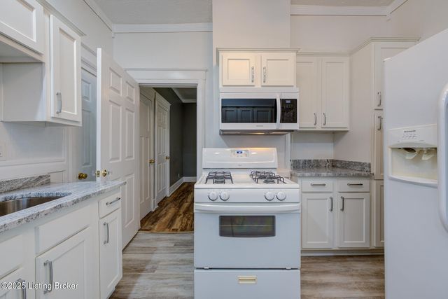 611 Cecil Ave, Louisville, KY 40211