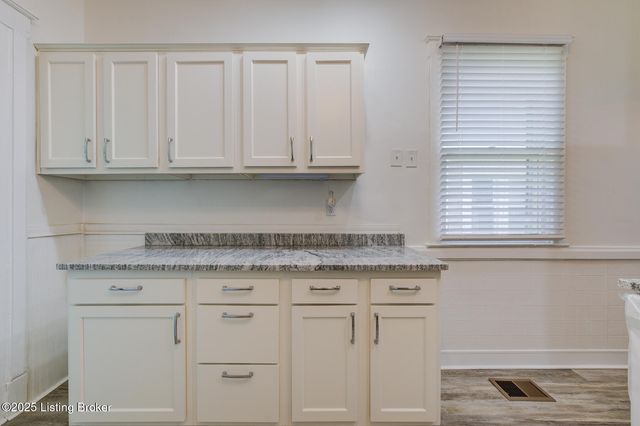 611 Cecil Ave, Louisville, KY 40211