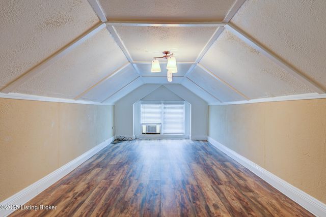 611 Cecil Ave, Louisville, KY 40211