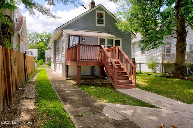 611 Cecil Ave, Louisville, KY 40211