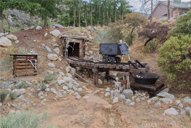 1870 Oak Springs Valley Road, Wrightwood, CA 92397