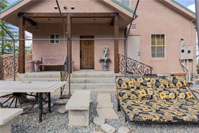 1870 Oak Springs Valley Road, Wrightwood, CA 92397