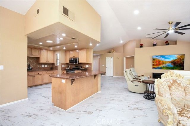 2591 Peach Tree, Hemet, CA 92545