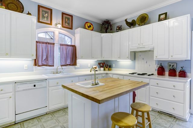 18 Foxfire Court, Hayesville, NC 28904