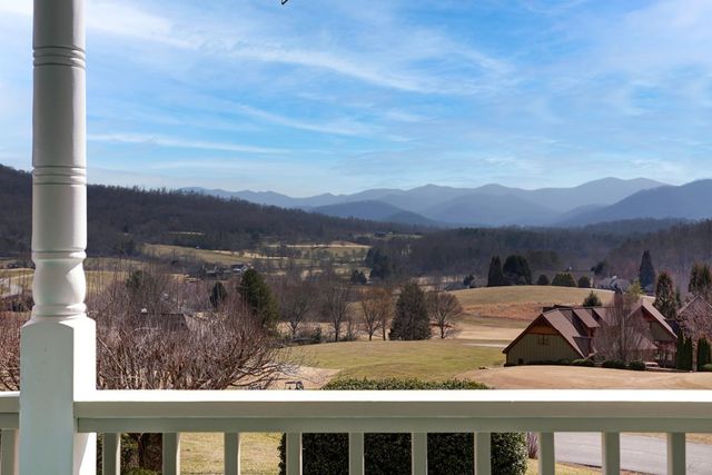 18 Foxfire Court, Hayesville, NC 28904