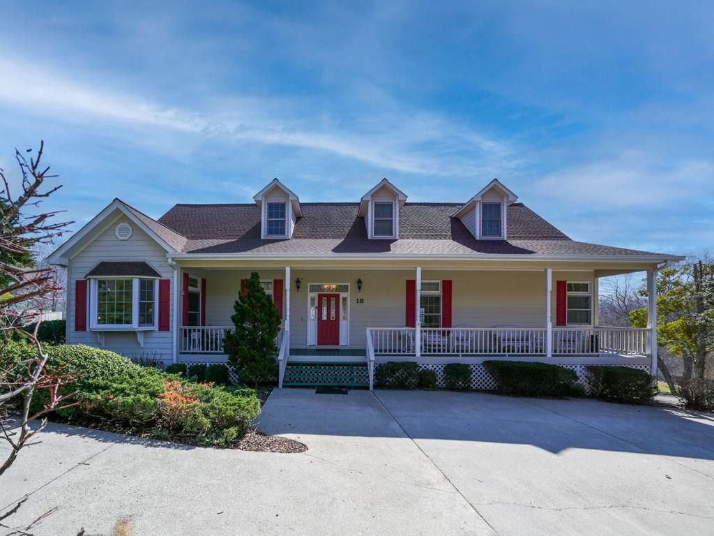 18 Foxfire Court, Hayesville, NC 28904