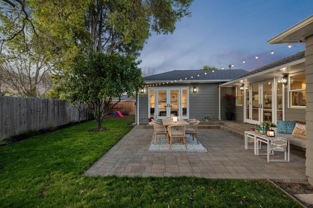 240 Briar Lane, San Mateo, CA 94403