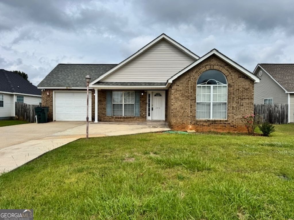 204 Falkirk Drive, Warner Robins, GA 31088