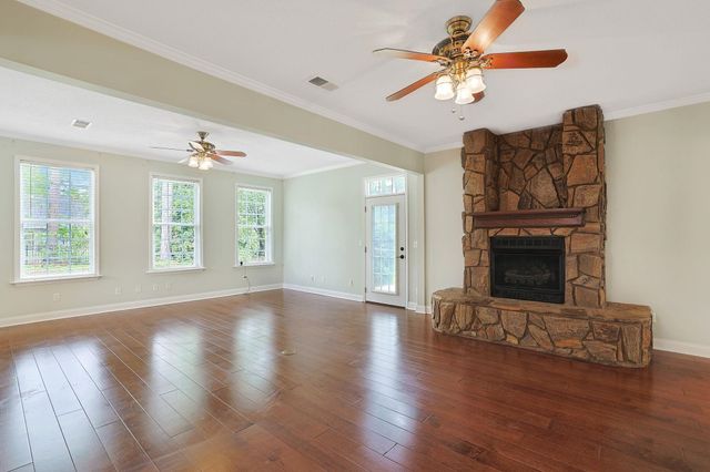 4918 Westwind Dr., Myrtle Beach, SC 29579