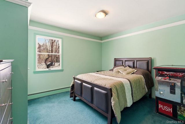 17 Soundway Drive, Rocky Point, NY 11778