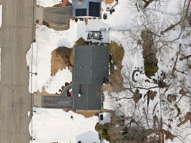 17 Soundway Drive, Rocky Point, NY 11778