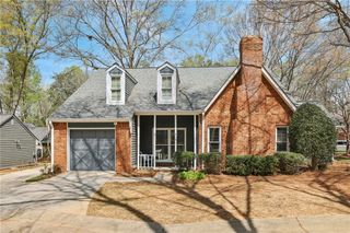 615 Roswell Green Lane, Roswell, GA 30075