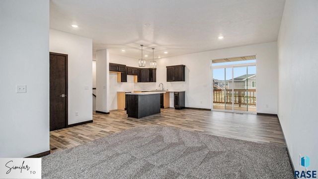 316 S Willow Spring Dr Drive, Sioux Falls, SD 57110