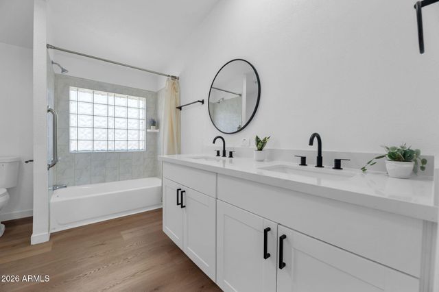 2547 E TONTO Lane, Phoenix, AZ 85050