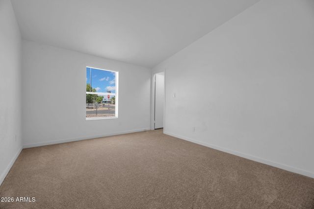 2547 E TONTO Lane, Phoenix, AZ 85050