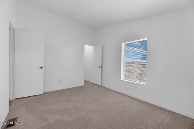 2547 E TONTO Lane, Phoenix, AZ 85050