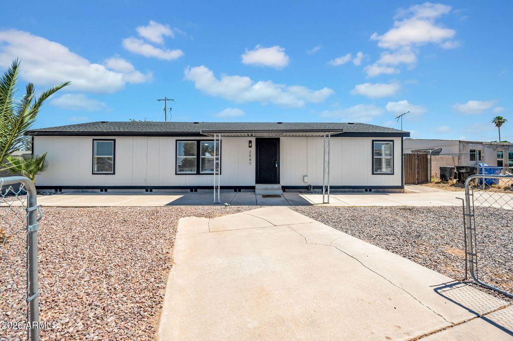 2547 E TONTO Lane, Phoenix, AZ 85050