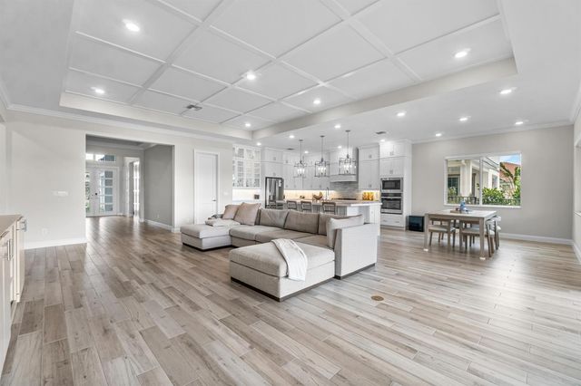12272 Waterstone Circle, Palm Beach Gardens, FL 33412