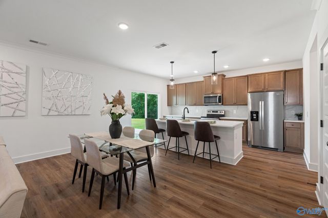 13664 Continental Road, Athens, AL 35613