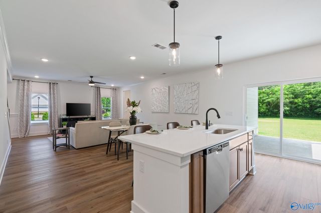 13664 Continental Road, Athens, AL 35613