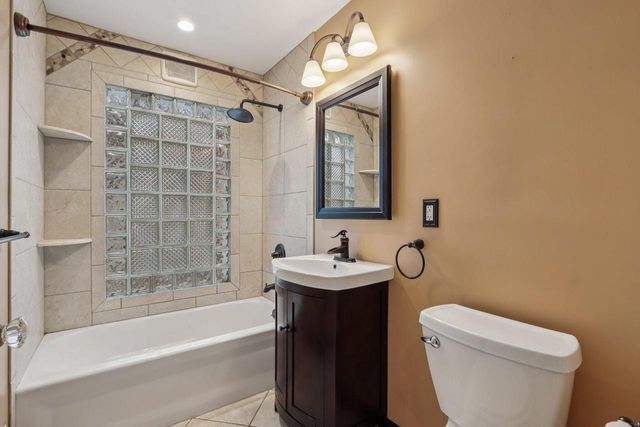 151 N 72nd STREET, Milwaukee, WI 53213