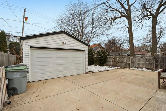 151 N 72nd STREET, Milwaukee, WI 53213