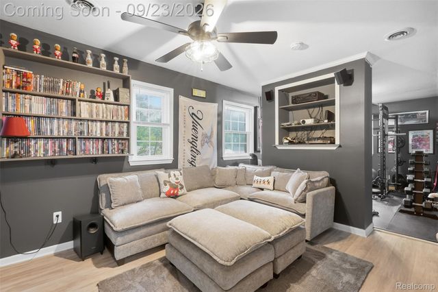 21860 Fenster Street, Sumpter Township, MI 48111