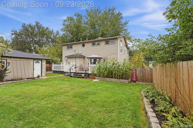 21860 Fenster Street, Sumpter Township, MI 48111