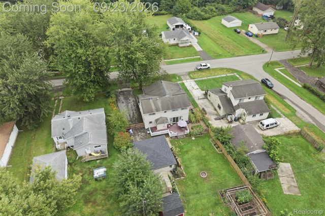 21860 Fenster Street, Sumpter Township, MI 48111