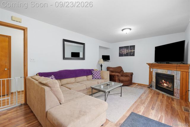 21860 Fenster Street, Sumpter Township, MI 48111
