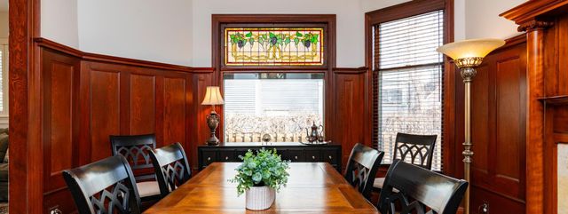 458 Holly Avenue, Saint Paul, MN 55102