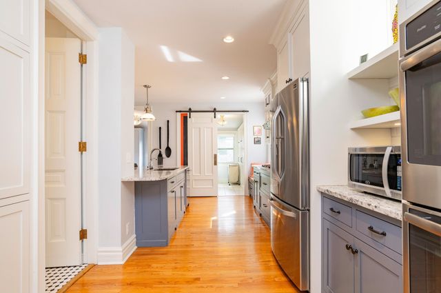 458 Holly Avenue, Saint Paul, MN 55102