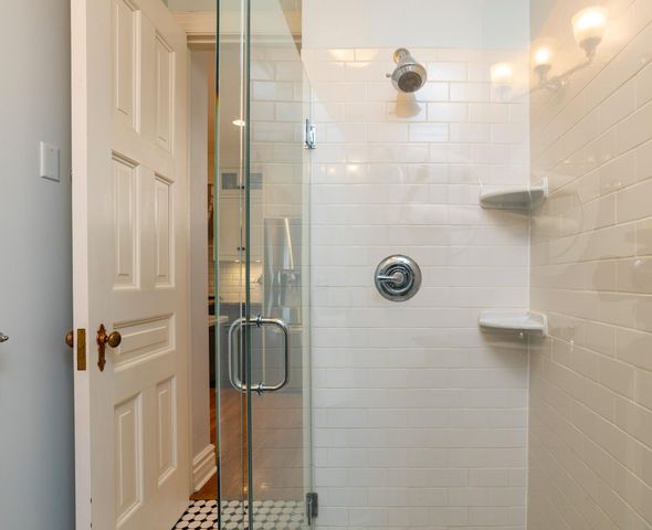 458 Holly Avenue, Saint Paul, MN 55102