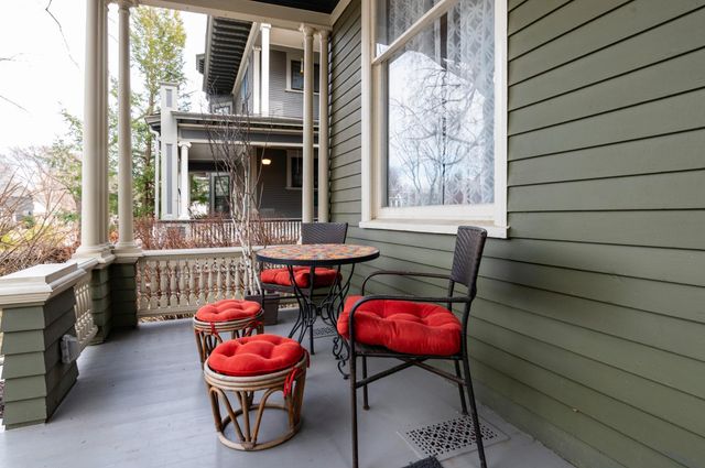 458 Holly Avenue, Saint Paul, MN 55102