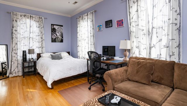 458 Holly Avenue, Saint Paul, MN 55102