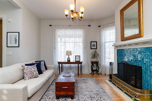 458 Holly Avenue, Saint Paul, MN 55102